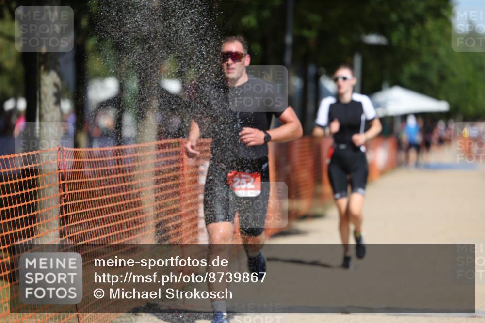 07.09.2025 - 19. Norderstedt Triathlon Michael Strokosch http://msf.ph/oto/8739867 07.09.2025 12:30:18 Laufen 252, 292, 1246 meine-sportfotos.de