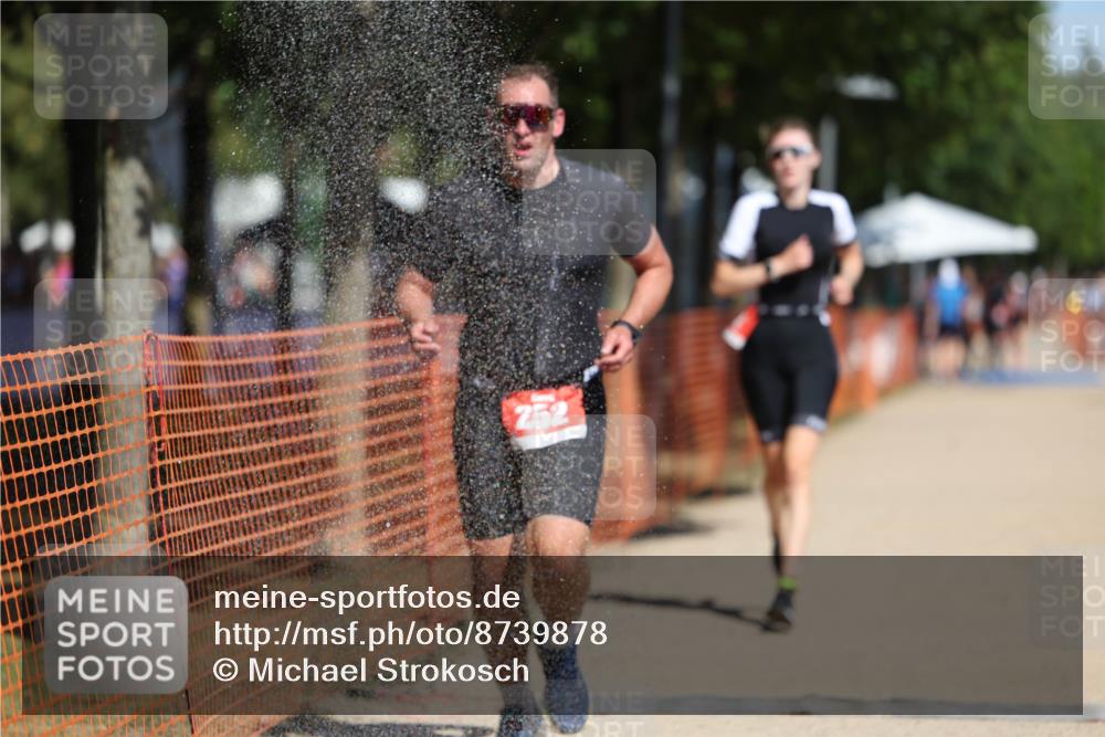07.09.2025 - 19. Norderstedt Triathlon Michael Strokosch http://msf.ph/oto/8739878 07.09.2025 12:30:18 Laufen 252, 292, 1246 meine-sportfotos.de