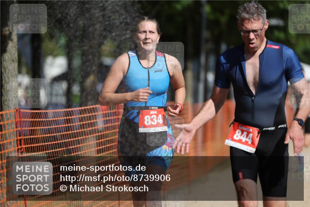 07.09.2025 - 19. Norderstedt Triathlon Michael Strokosch http://msf.ph/oto/8739906 07.09.2025 11:51:42 Laufen 834, 844, 1152, 1181, 1194 meine-sportfotos.de