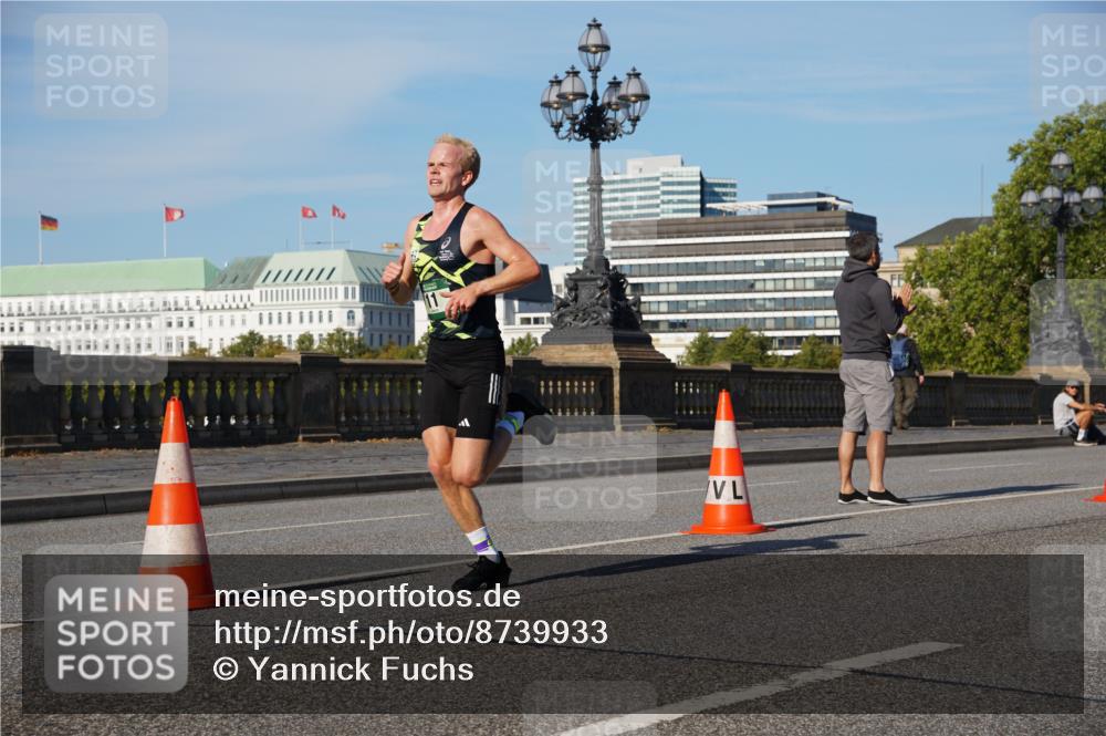 07.09.2025 - BARMER Alsterlauf Yannick Fuchs http://msf.ph/oto/8739933 07.09.2025 09:26:48 Laufen  meine-sportfotos.de