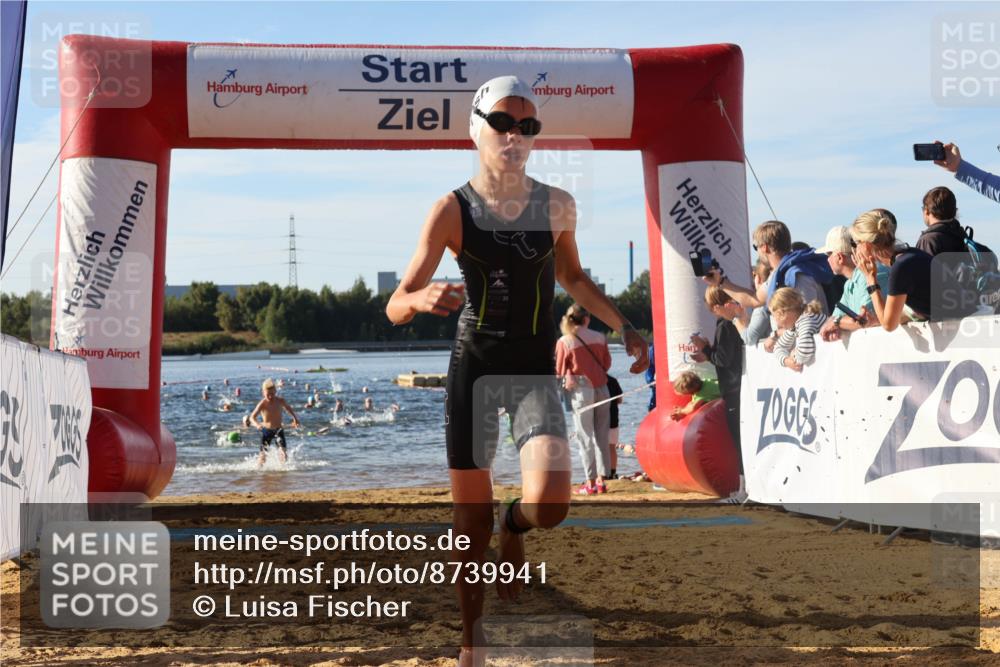 07.09.2025 - 19. Norderstedt Triathlon Luisa Fischer http://msf.ph/oto/8739941 07.09.2025 09:30:06 Schwimmen 568, 603, 607, 617, 625, 631, 634 meine-sportfotos.de
