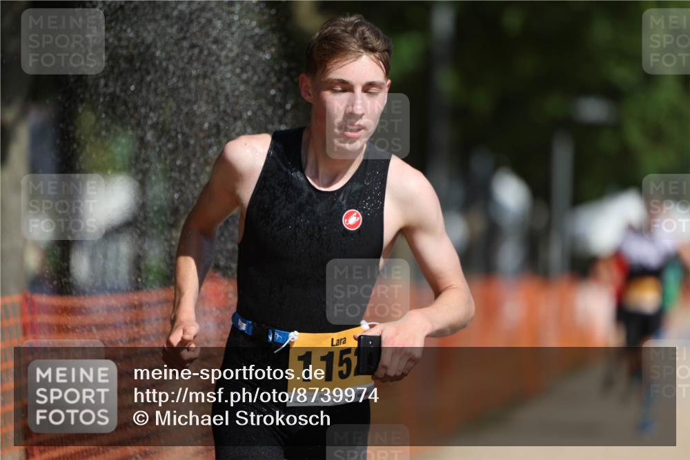 07.09.2025 - 19. Norderstedt Triathlon Michael Strokosch http://msf.ph/oto/8739974 07.09.2025 11:51:47 Laufen 862, 1152, 1206 meine-sportfotos.de