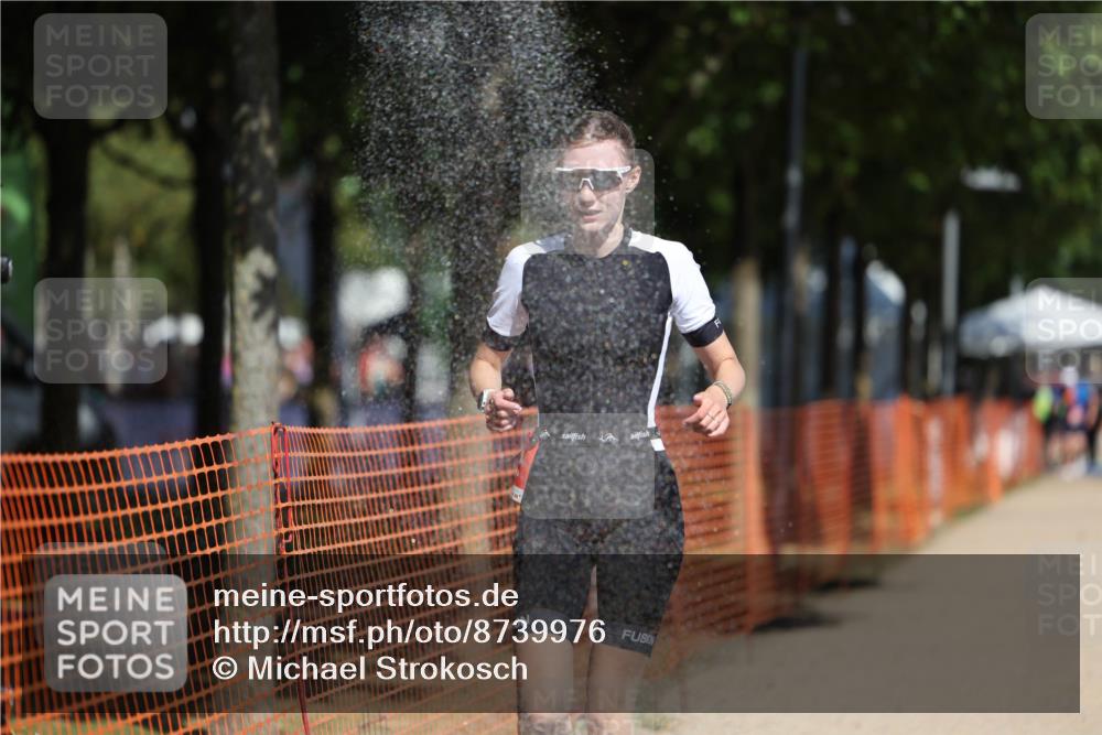 07.09.2025 - 19. Norderstedt Triathlon Michael Strokosch http://msf.ph/oto/8739976 07.09.2025 12:30:20 Laufen 252, 292 meine-sportfotos.de