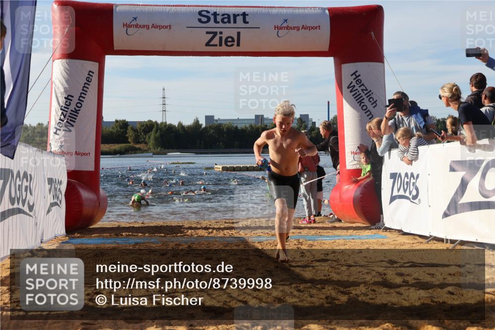 07.09.2025 - 19. Norderstedt Triathlon Luisa Fischer http://msf.ph/oto/8739998 07.09.2025 09:30:11 Schwimmen 568, 617, 625, 631 meine-sportfotos.de