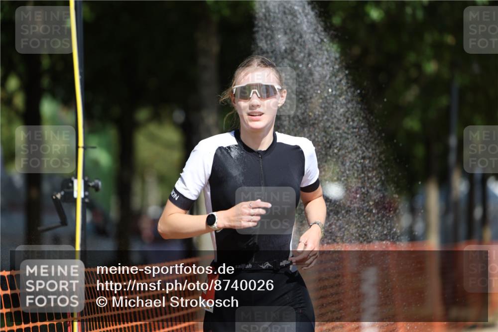 07.09.2025 - 19. Norderstedt Triathlon Michael Strokosch http://msf.ph/oto/8740026 07.09.2025 12:30:21 Laufen 252, 292 meine-sportfotos.de