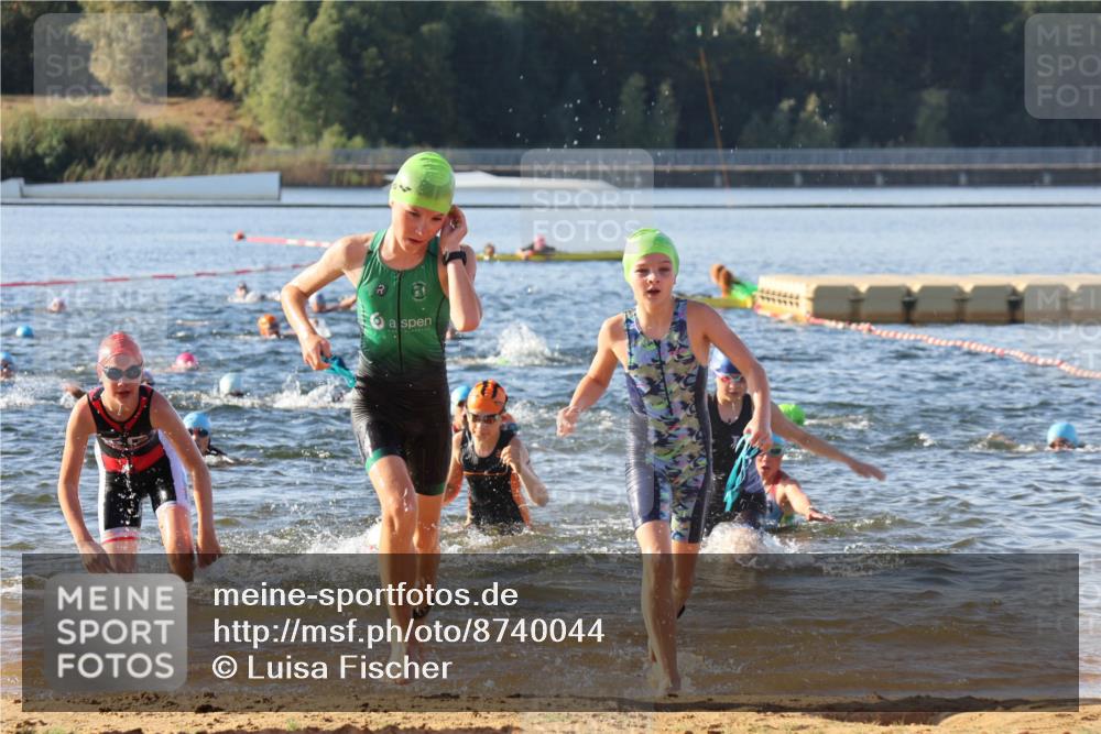 07.09.2025 - 19. Norderstedt Triathlon Luisa Fischer http://msf.ph/oto/8740044 07.09.2025 09:30:17 Schwimmen 559, 565, 568, 614, 615, 631 meine-sportfotos.de