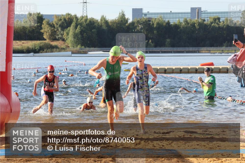 07.09.2025 - 19. Norderstedt Triathlon Luisa Fischer http://msf.ph/oto/8740053 07.09.2025 09:30:17 Schwimmen 559, 565, 568, 614, 615, 631 meine-sportfotos.de