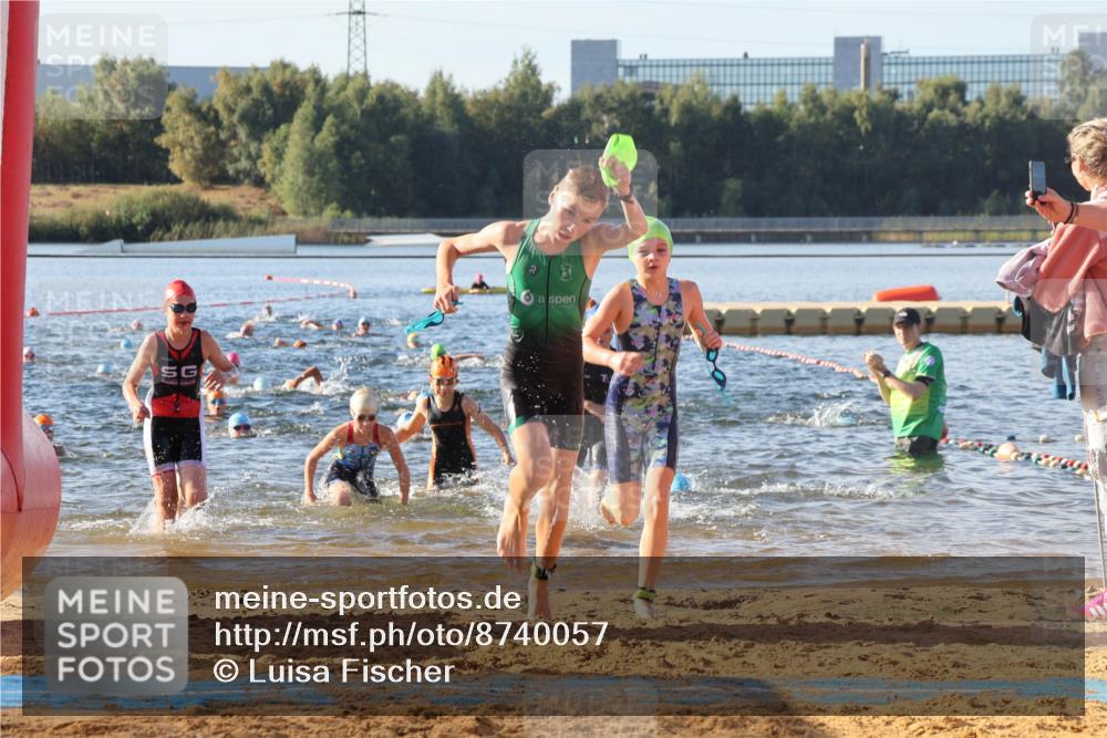 07.09.2025 - 19. Norderstedt Triathlon Luisa Fischer http://msf.ph/oto/8740057 07.09.2025 09:30:18 Schwimmen 559, 565, 566, 614, 615, 631 meine-sportfotos.de