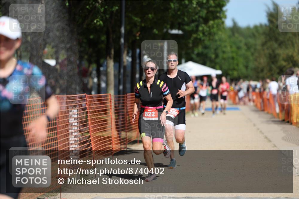 07.09.2025 - 19. Norderstedt Triathlon Michael Strokosch http://msf.ph/oto/8740402 07.09.2025 12:30:44 Laufen 703, 822, 1280, 1343 meine-sportfotos.de
