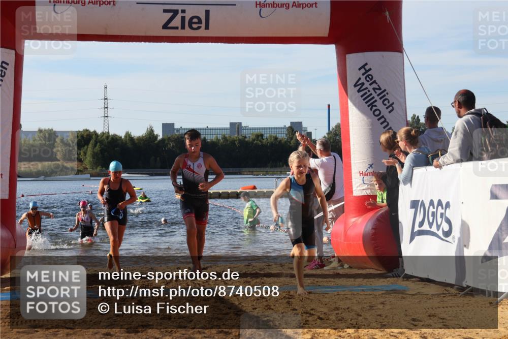 07.09.2025 - 19. Norderstedt Triathlon Luisa Fischer http://msf.ph/oto/8740508 07.09.2025 09:30:46 Schwimmen 575, 577, 578, 580, 584, 592, 596, 598, 620, 621, 624 meine-sportfotos.de