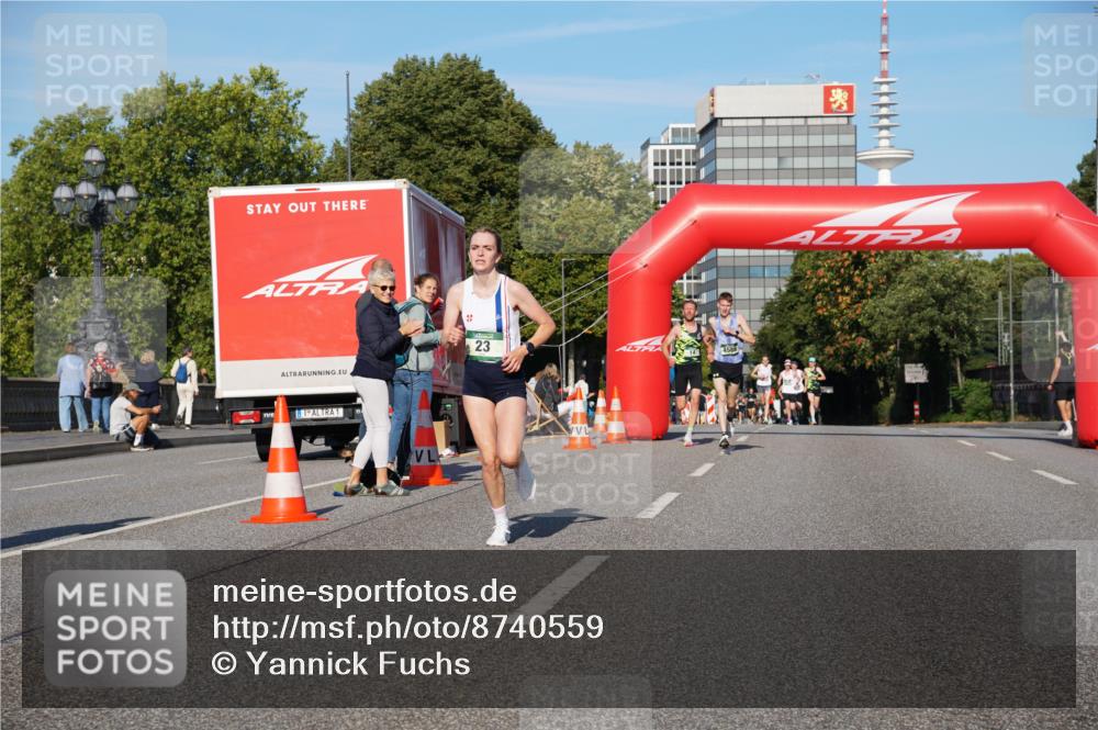 07.09.2025 - BARMER Alsterlauf Yannick Fuchs http://msf.ph/oto/8740559 07.09.2025 09:27:34 Laufen 1, 23 meine-sportfotos.de