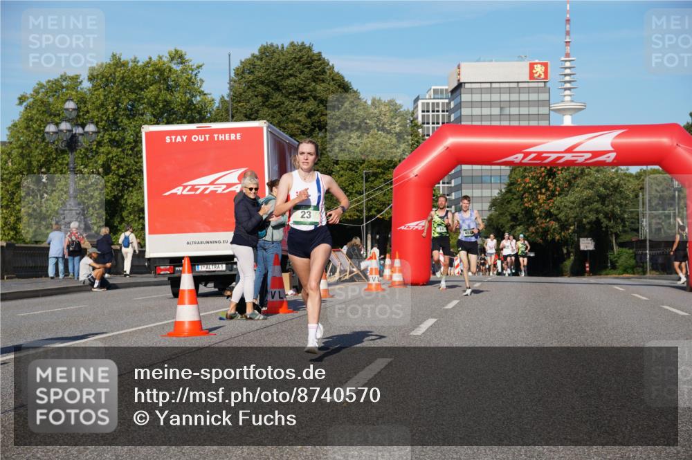 07.09.2025 - BARMER Alsterlauf Yannick Fuchs http://msf.ph/oto/8740570 07.09.2025 09:27:34 Laufen 1, 23, 458 meine-sportfotos.de