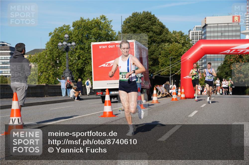 07.09.2025 - BARMER Alsterlauf Yannick Fuchs http://msf.ph/oto/8740610 07.09.2025 09:27:34 Laufen 23, 4586 meine-sportfotos.de