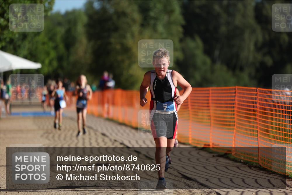 07.09.2025 - 19. Norderstedt Triathlon Michael Strokosch http://msf.ph/oto/8740625 07.09.2025 09:14:52 Laufen 7, 17, 52 meine-sportfotos.de