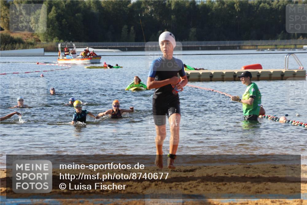 07.09.2025 - 19. Norderstedt Triathlon Luisa Fischer http://msf.ph/oto/8740677 07.09.2025 09:31:02 Schwimmen 564, 597, 602, 616, 621 meine-sportfotos.de