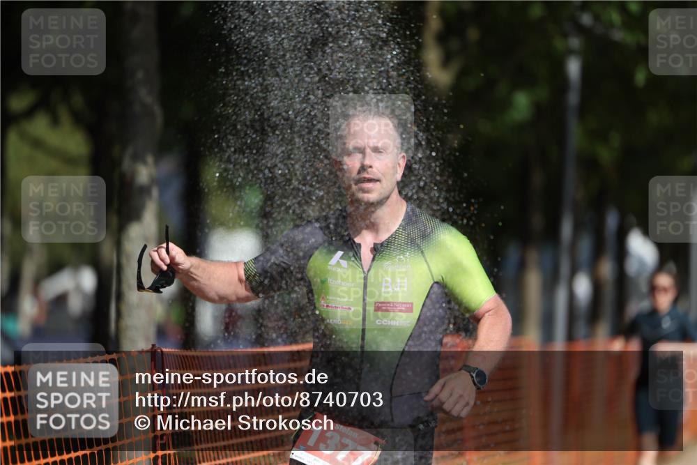 07.09.2025 - 19. Norderstedt Triathlon Michael Strokosch http://msf.ph/oto/8740703 07.09.2025 11:52:33 Laufen 1167, 1227, 1377 meine-sportfotos.de