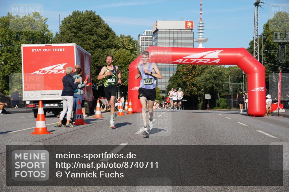07.09.2025 - BARMER Alsterlauf Yannick Fuchs http://msf.ph/oto/8740711 07.09.2025 09:27:37 Laufen 1, 14, 4586 meine-sportfotos.de