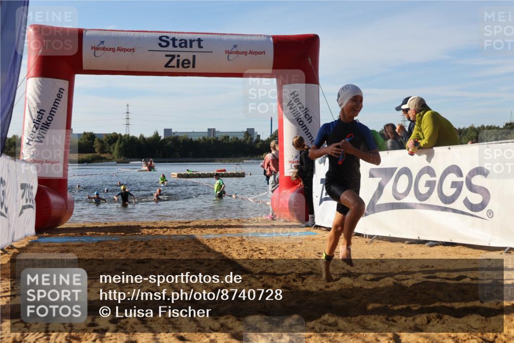 07.09.2025 - 19. Norderstedt Triathlon Luisa Fischer http://msf.ph/oto/8740728 07.09.2025 09:31:04 Schwimmen 564, 597, 602, 616 meine-sportfotos.de