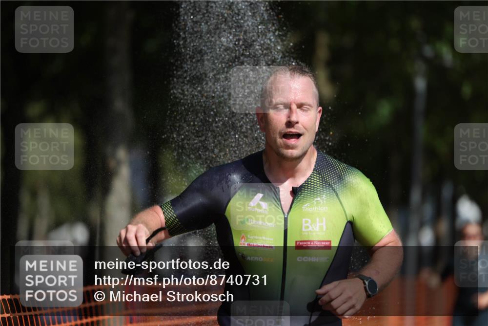 07.09.2025 - 19. Norderstedt Triathlon Michael Strokosch http://msf.ph/oto/8740731 07.09.2025 11:52:34 Laufen 1167, 1227, 1377 meine-sportfotos.de