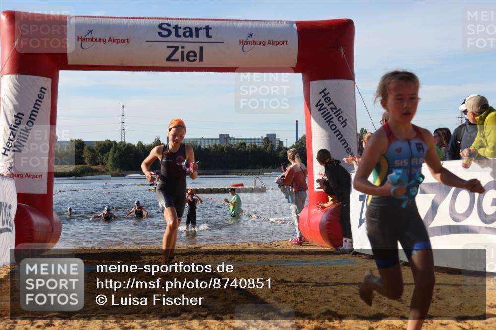 07.09.2025 - 19. Norderstedt Triathlon Luisa Fischer http://msf.ph/oto/8740851 07.09.2025 09:31:15 Schwimmen 555, 564, 608, 610 meine-sportfotos.de