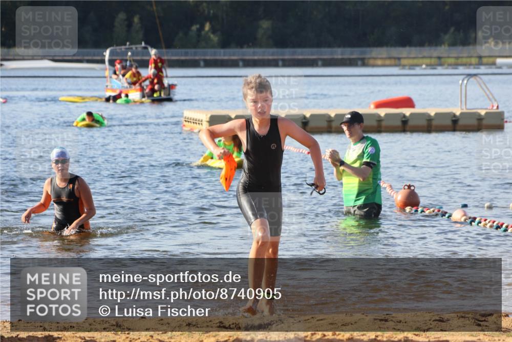 07.09.2025 - 19. Norderstedt Triathlon Luisa Fischer http://msf.ph/oto/8740905 07.09.2025 09:31:19 Schwimmen 555, 571, 574, 608, 610 meine-sportfotos.de