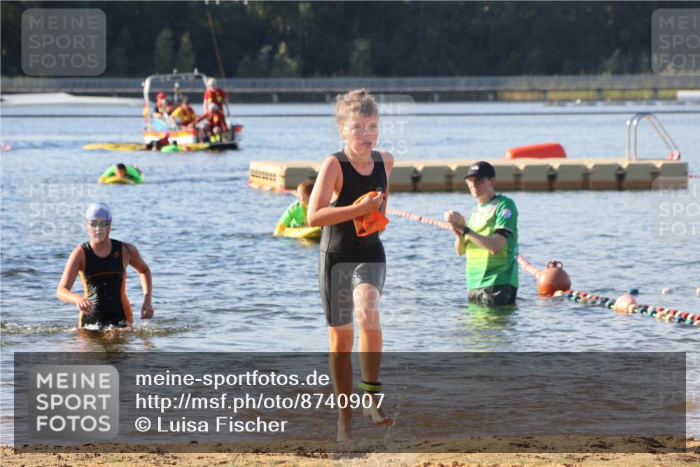 07.09.2025 - 19. Norderstedt Triathlon Luisa Fischer http://msf.ph/oto/8740907 07.09.2025 09:31:19 Schwimmen 555, 571, 574, 608, 610 meine-sportfotos.de