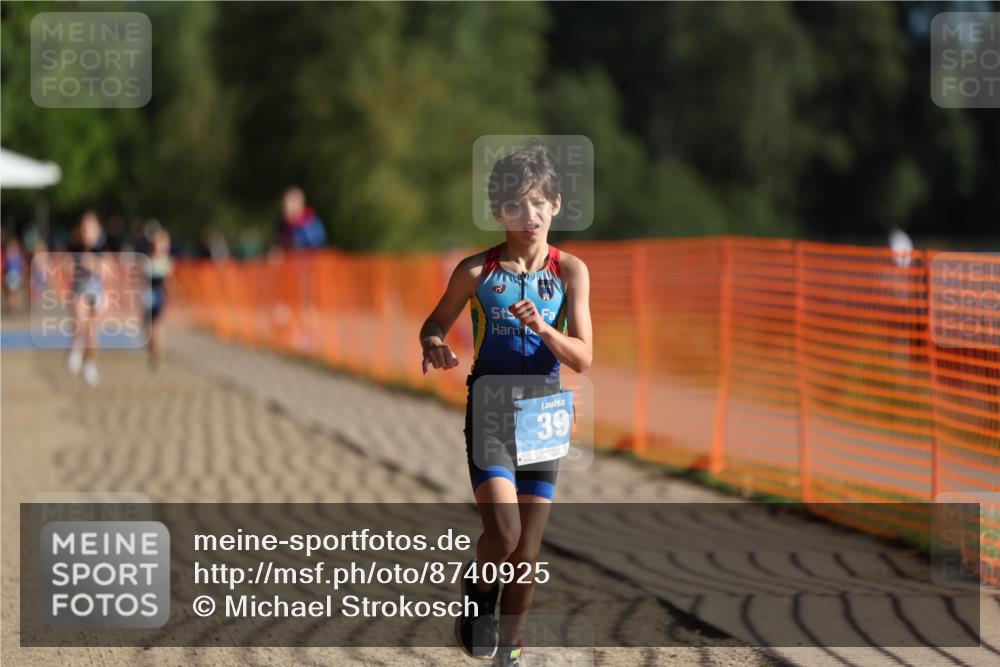07.09.2025 - 19. Norderstedt Triathlon Michael Strokosch http://msf.ph/oto/8740925 07.09.2025 09:15:02 Laufen 34, 39 meine-sportfotos.de