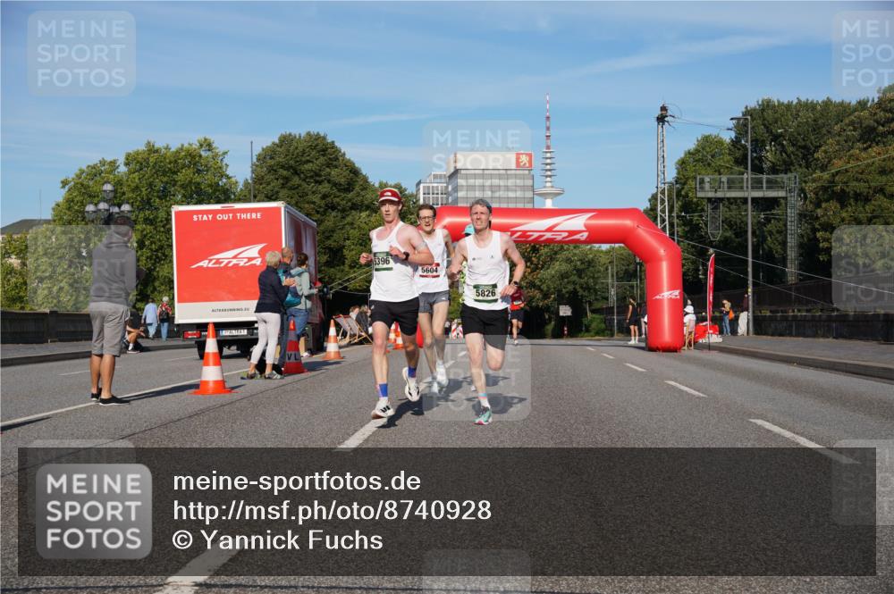 07.09.2025 - BARMER Alsterlauf Yannick Fuchs http://msf.ph/oto/8740928 07.09.2025 09:27:45 Laufen 5396, 5604, 5826 meine-sportfotos.de