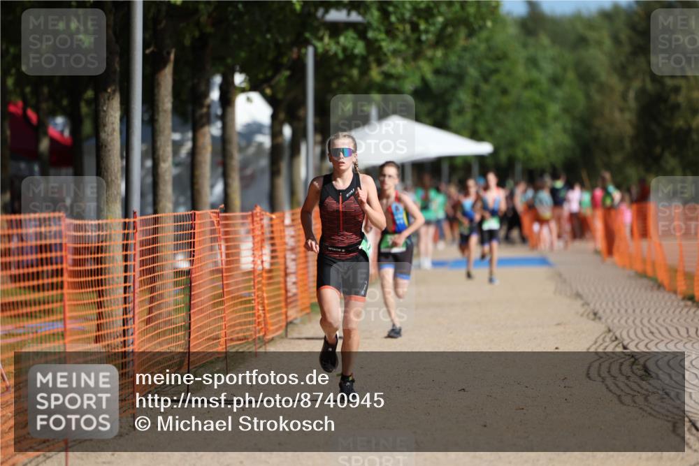 07.09.2025 - 19. Norderstedt Triathlon Michael Strokosch http://msf.ph/oto/8740945 07.09.2025 10:56:10 Laufen 70, 109, 114, 682 meine-sportfotos.de