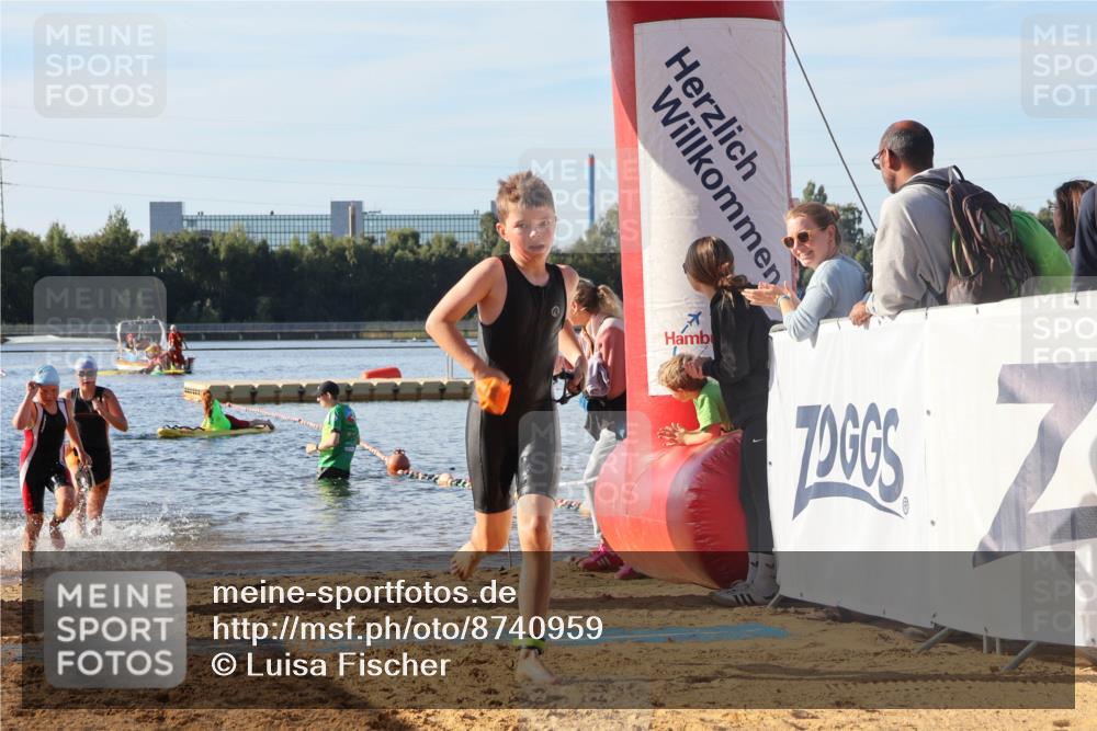 07.09.2025 - 19. Norderstedt Triathlon Luisa Fischer http://msf.ph/oto/8740959 07.09.2025 09:31:22 Schwimmen 555, 571, 574, 579, 608, 610, 632 meine-sportfotos.de