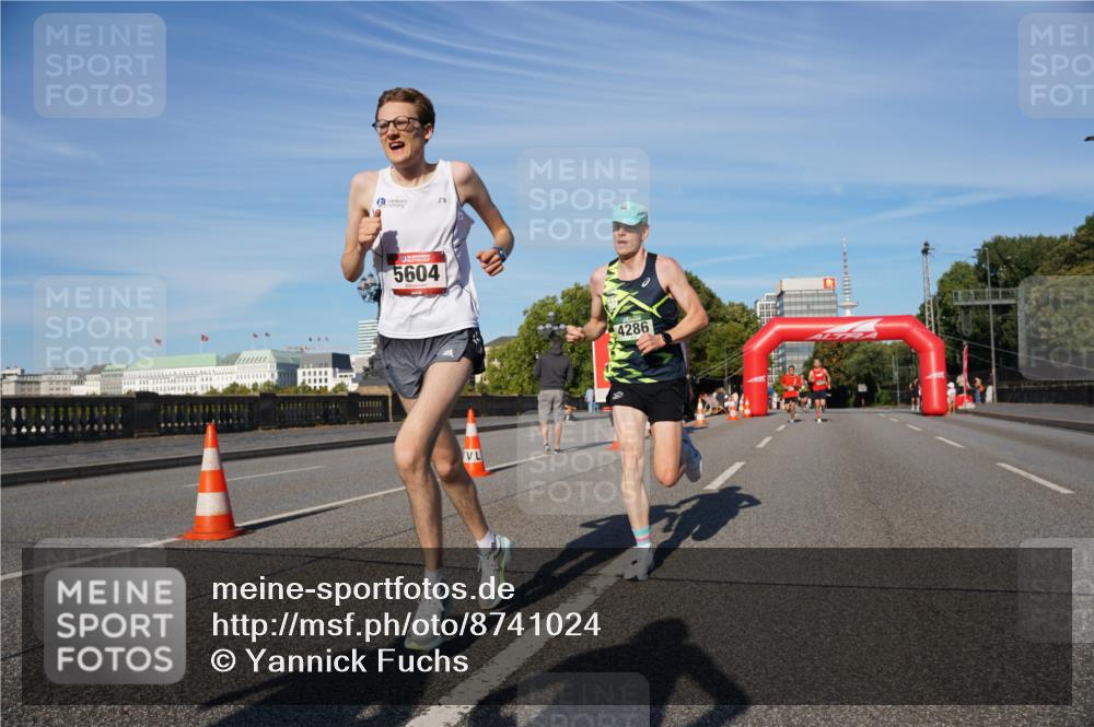 07.09.2025 - BARMER Alsterlauf Yannick Fuchs http://msf.ph/oto/8741024 07.09.2025 09:27:47 Laufen 5604, 4286 meine-sportfotos.de