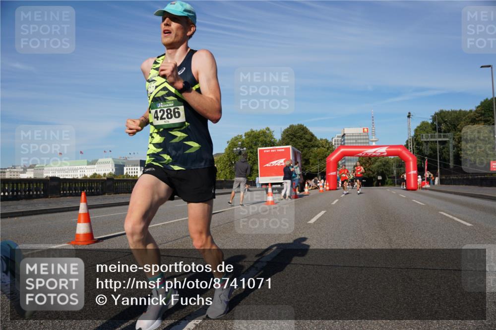 07.09.2025 - BARMER Alsterlauf Yannick Fuchs http://msf.ph/oto/8741071 07.09.2025 09:27:47 Laufen 4286 meine-sportfotos.de