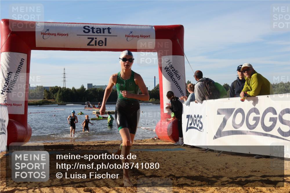 07.09.2025 - 19. Norderstedt Triathlon Luisa Fischer http://msf.ph/oto/8741080 07.09.2025 09:31:35 Schwimmen 560, 574, 579, 581, 632 meine-sportfotos.de