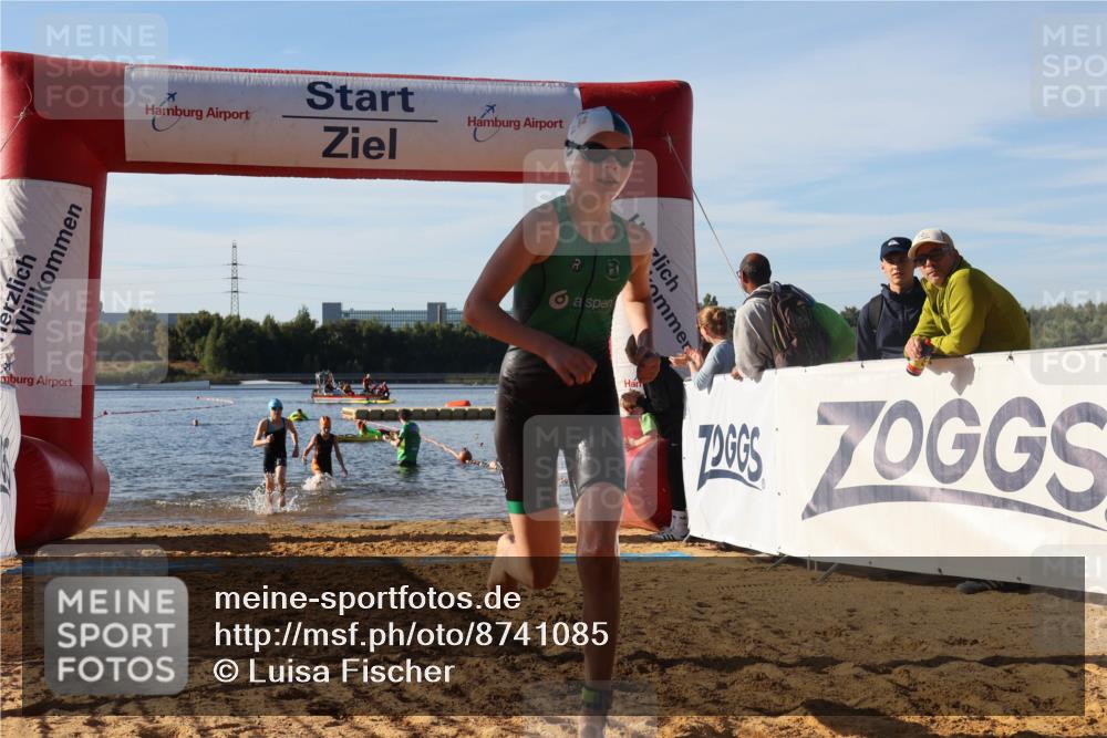 07.09.2025 - 19. Norderstedt Triathlon Luisa Fischer http://msf.ph/oto/8741085 07.09.2025 09:31:35 Schwimmen 560, 574, 579, 581, 632 meine-sportfotos.de