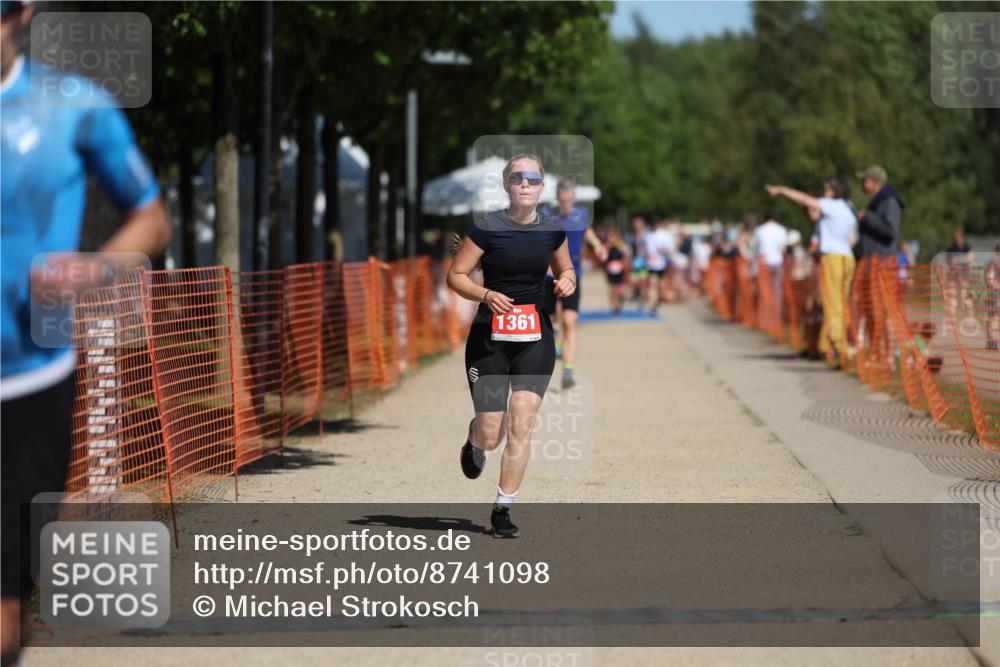 07.09.2025 - 19. Norderstedt Triathlon Michael Strokosch http://msf.ph/oto/8741098 07.09.2025 12:31:22 Laufen 215, 237, 1231, 1361 meine-sportfotos.de