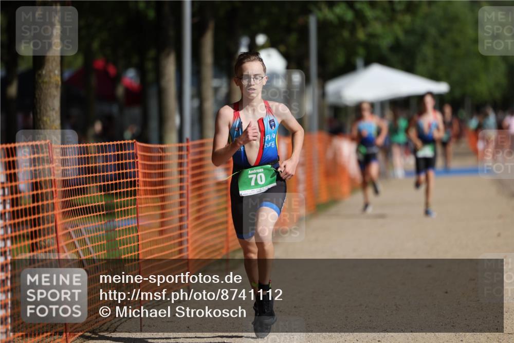 07.09.2025 - 19. Norderstedt Triathlon Michael Strokosch http://msf.ph/oto/8741112 07.09.2025 10:56:15 Laufen 70, 76, 102, 682 meine-sportfotos.de