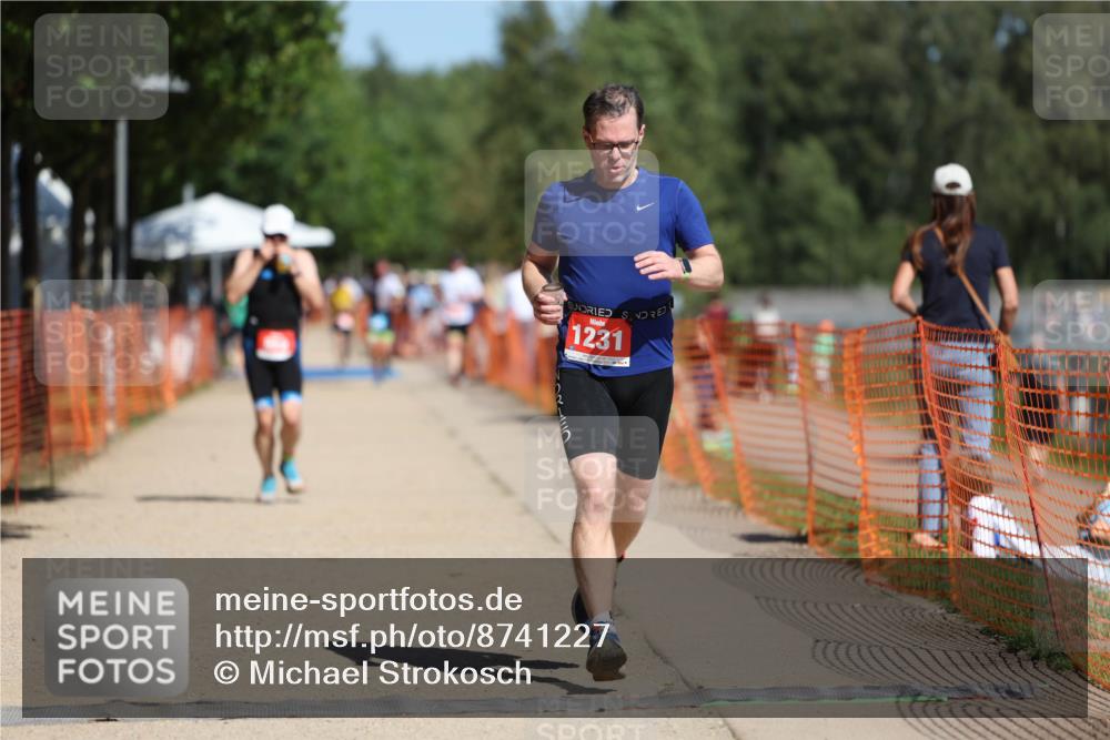 07.09.2025 - 19. Norderstedt Triathlon Michael Strokosch http://msf.ph/oto/8741227 07.09.2025 12:31:28 Laufen 850, 1231, 1361 meine-sportfotos.de