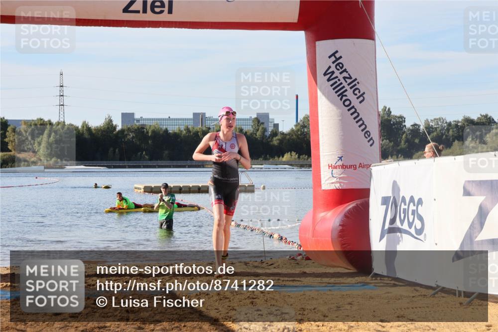 07.09.2025 - 19. Norderstedt Triathlon Luisa Fischer http://msf.ph/oto/8741282 07.09.2025 09:32:40 Schwimmen 628 meine-sportfotos.de