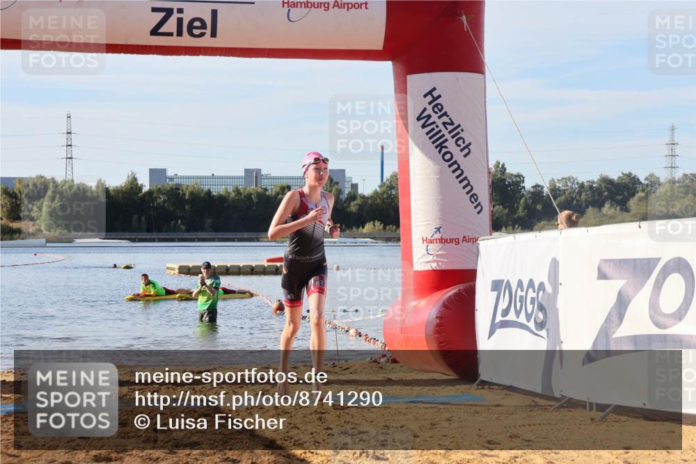 07.09.2025 - 19. Norderstedt Triathlon Luisa Fischer http://msf.ph/oto/8741290 07.09.2025 09:32:41 Schwimmen 628 meine-sportfotos.de
