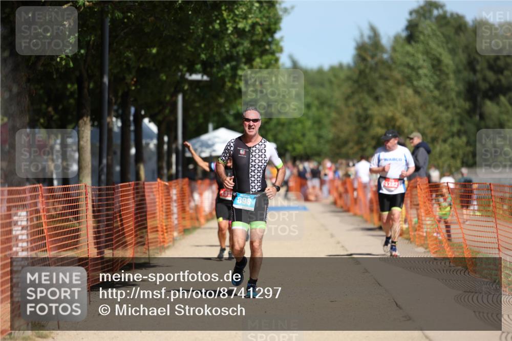 07.09.2025 - 19. Norderstedt Triathlon Michael Strokosch http://msf.ph/oto/8741297 07.09.2025 12:31:42 Laufen 898, 1315 meine-sportfotos.de