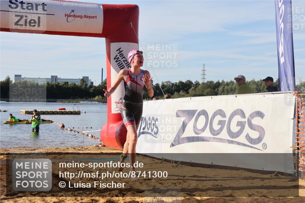 07.09.2025 - 19. Norderstedt Triathlon Luisa Fischer http://msf.ph/oto/8741300 07.09.2025 09:32:42 Schwimmen 628 meine-sportfotos.de