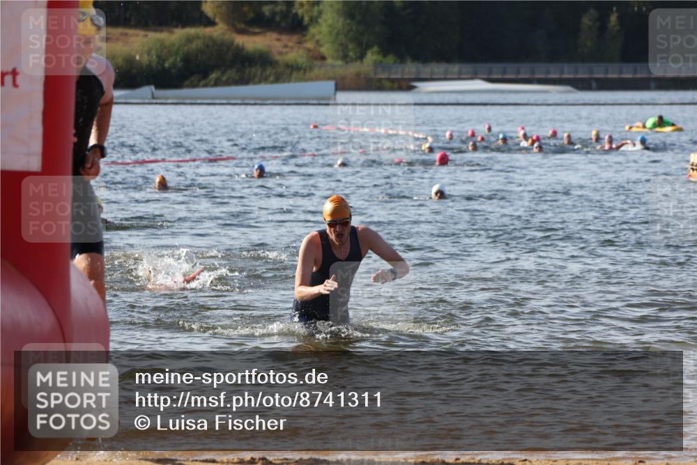 07.09.2025 - 19. Norderstedt Triathlon Luisa Fischer http://msf.ph/oto/8741311 07.09.2025 10:03:52 Schwimmen 1147 meine-sportfotos.de