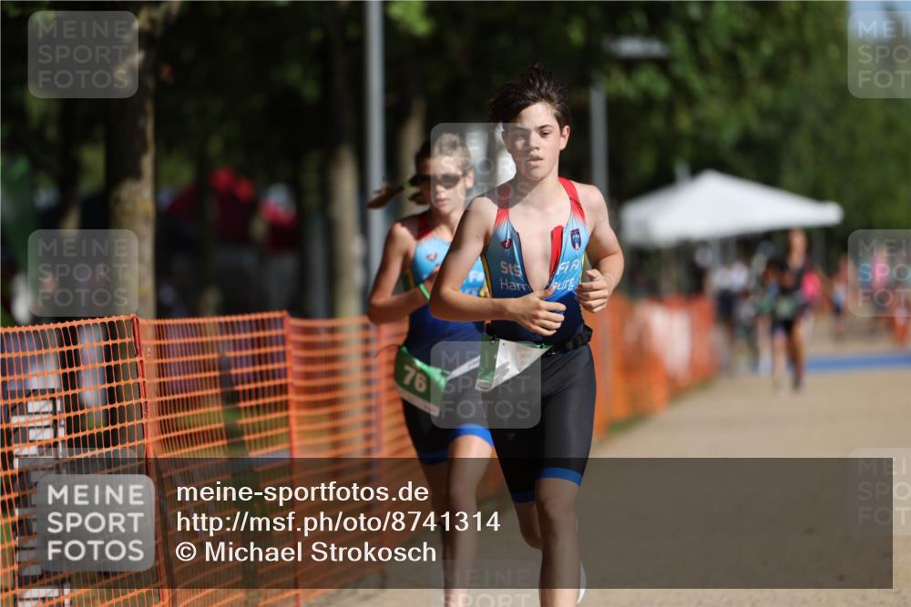 07.09.2025 - 19. Norderstedt Triathlon Michael Strokosch http://msf.ph/oto/8741314 07.09.2025 10:56:20 Laufen 70, 76, 102 meine-sportfotos.de