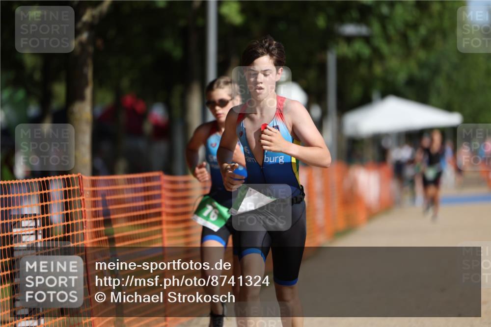07.09.2025 - 19. Norderstedt Triathlon Michael Strokosch http://msf.ph/oto/8741324 07.09.2025 10:56:20 Laufen 70, 76, 102 meine-sportfotos.de