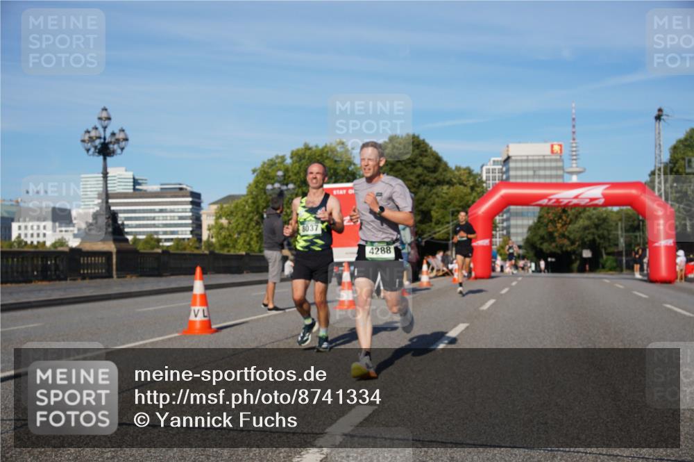 07.09.2025 - BARMER Alsterlauf Yannick Fuchs http://msf.ph/oto/8741334 07.09.2025 09:27:54 Laufen 8037, 4288 meine-sportfotos.de