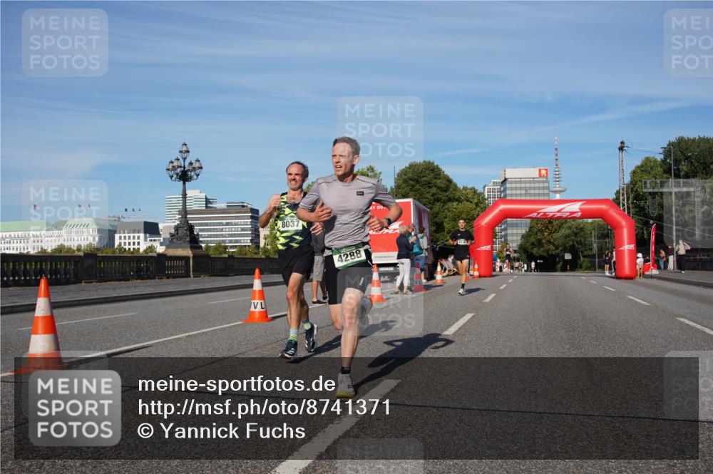 07.09.2025 - BARMER Alsterlauf Yannick Fuchs http://msf.ph/oto/8741371 07.09.2025 09:27:54 Laufen 8037, 4288, 4133 meine-sportfotos.de