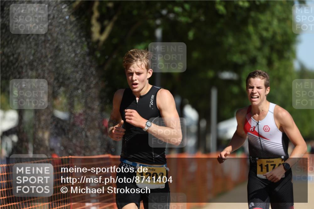 07.09.2025 - 19. Norderstedt Triathlon Michael Strokosch http://msf.ph/oto/8741404 07.09.2025 11:53:19 Laufen 1174, 1203 meine-sportfotos.de