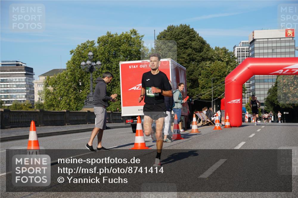 07.09.2025 - BARMER Alsterlauf Yannick Fuchs http://msf.ph/oto/8741414 07.09.2025 09:27:55 Laufen 1, 35, 41, 3378 meine-sportfotos.de