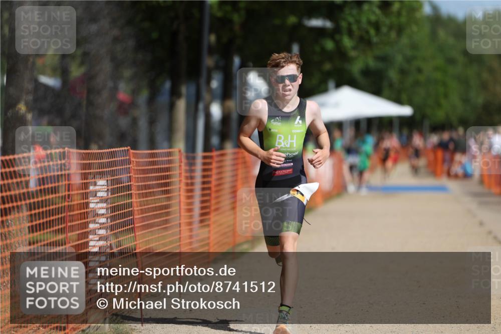 07.09.2025 - 19. Norderstedt Triathlon Michael Strokosch http://msf.ph/oto/8741512 07.09.2025 11:53:46 Laufen 1180 meine-sportfotos.de