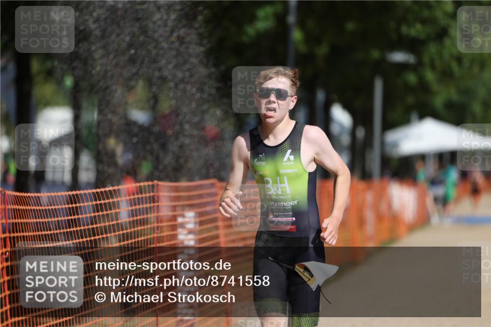 07.09.2025 - 19. Norderstedt Triathlon Michael Strokosch http://msf.ph/oto/8741558 07.09.2025 11:53:48 Laufen 1180 meine-sportfotos.de